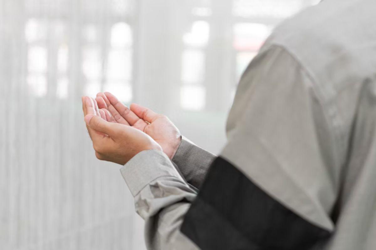 6 Rahasia Sunah Jumat yang Harus Lo Lakukan, Hidup jadi Lebih Berkah!