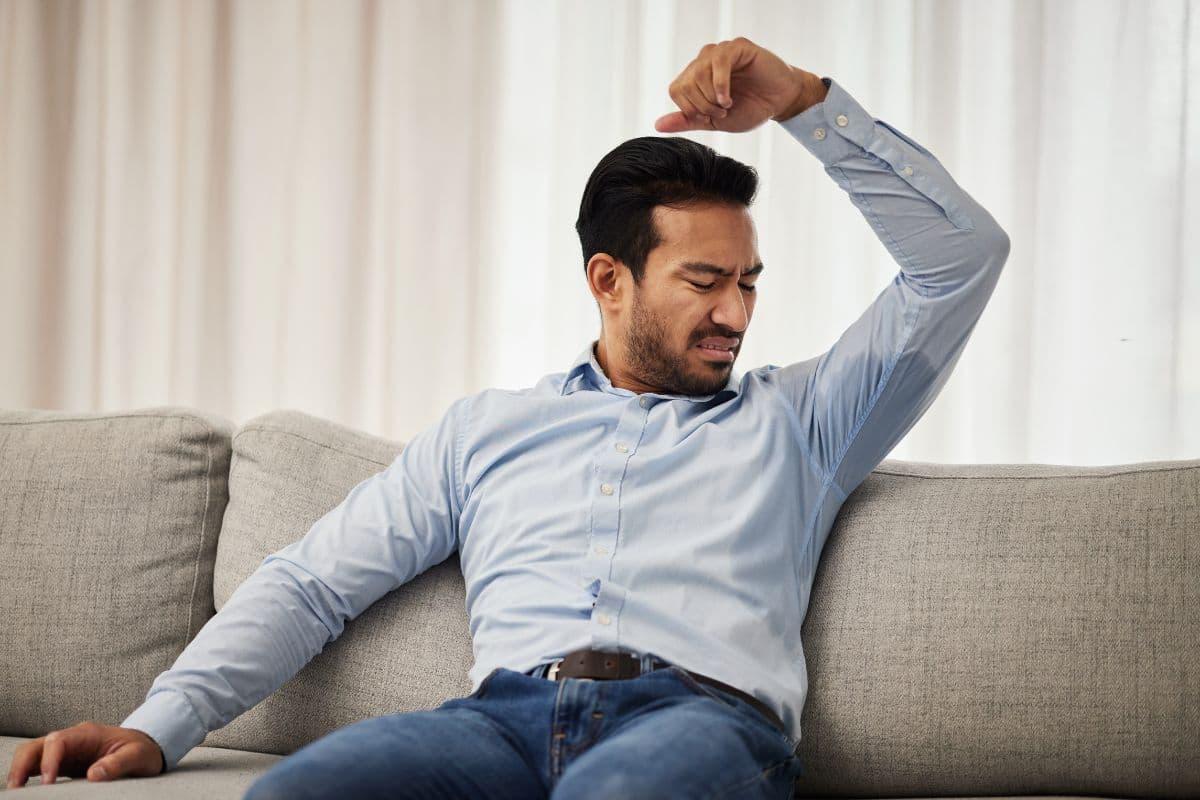 Mengenal Bakteri Penyebab Bau Badan dan Solusi untuk Mengatasinya