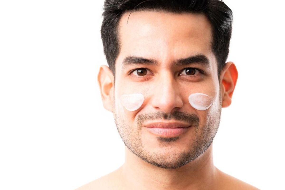 Rekomendasi Sunscreen Pria dari Kahf, Lindungi Kulit dari Efek Sinar UV