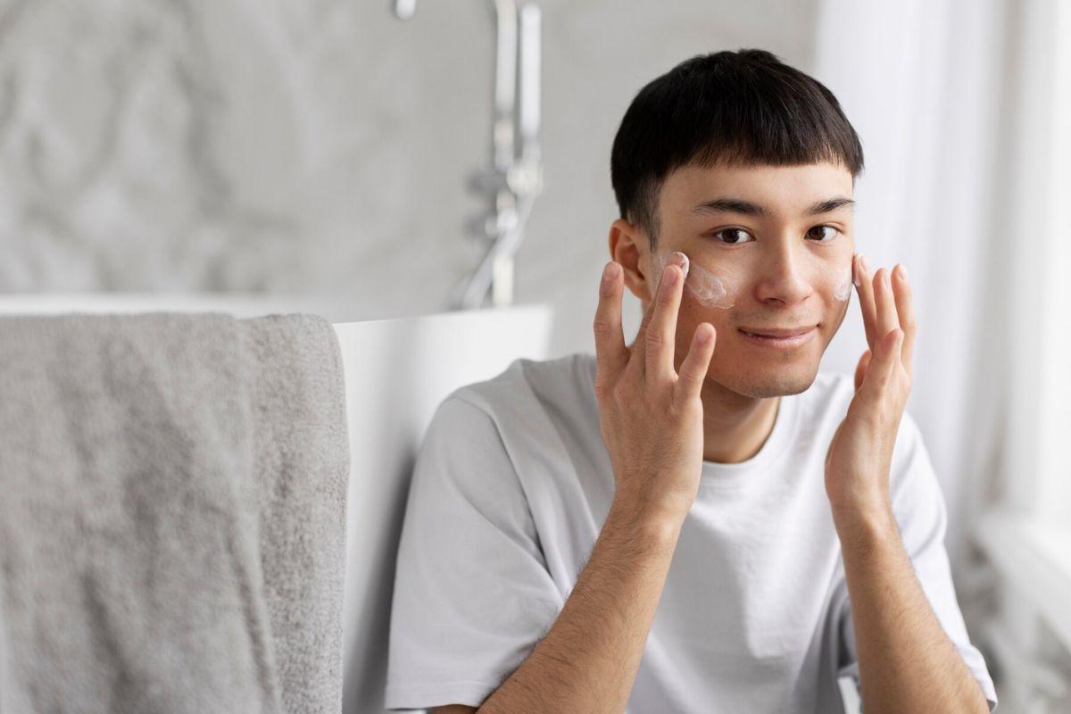 Tampil Lebih Muda, Ini 7 Cara Menghilangkan Kerutan di Wajah